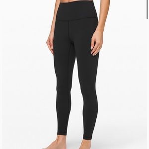 Black size 4, lululemon Hi rise wunder under 31”